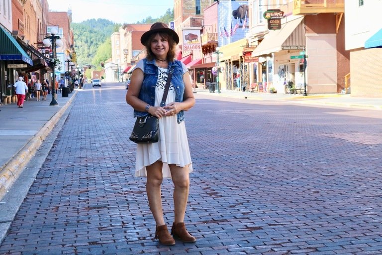 Western Wear Clothing Styles for Urban Women